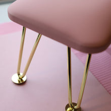 Load image into Gallery viewer, Arm rest - Bleikt og gullitað