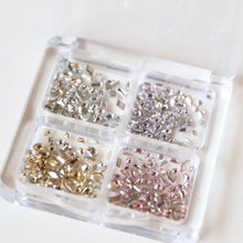 Load image into Gallery viewer, Steinabox - mixed shapes!
